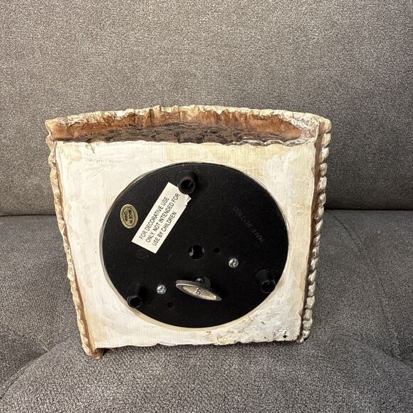 Santa on Rooftop Chimney Wind Up Musical Figure Christmas - Picture 5 of 9